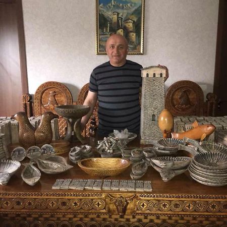 Guesthouse Besarion Usguli Kültér fotó